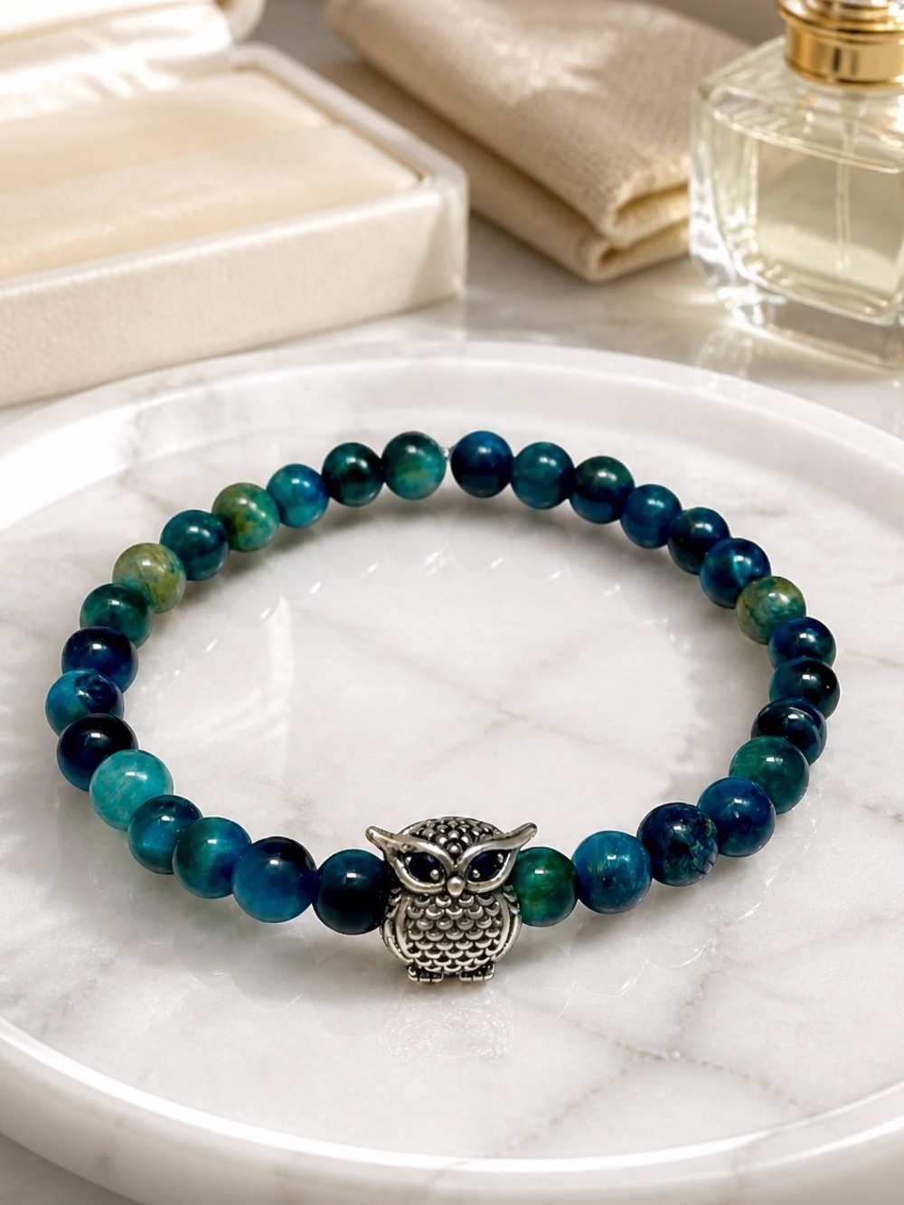 Stunning 925 Sterling Silver Owl & Natural Blue Bead Stretch Bracelet.